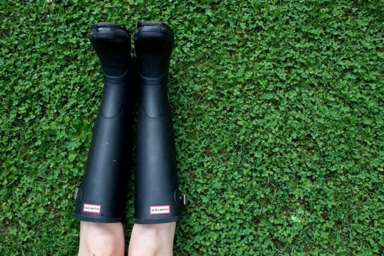 Best Waterproof Boots For Women: Top 5 Pairs Most Recommended By Experts