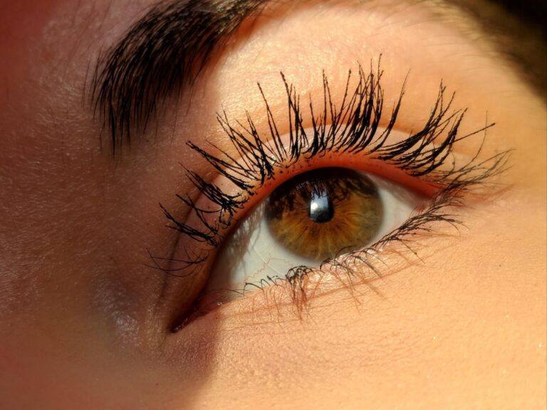 Best Eyelash Growth Serums: Top 5 Lash Boosters, According To Experts