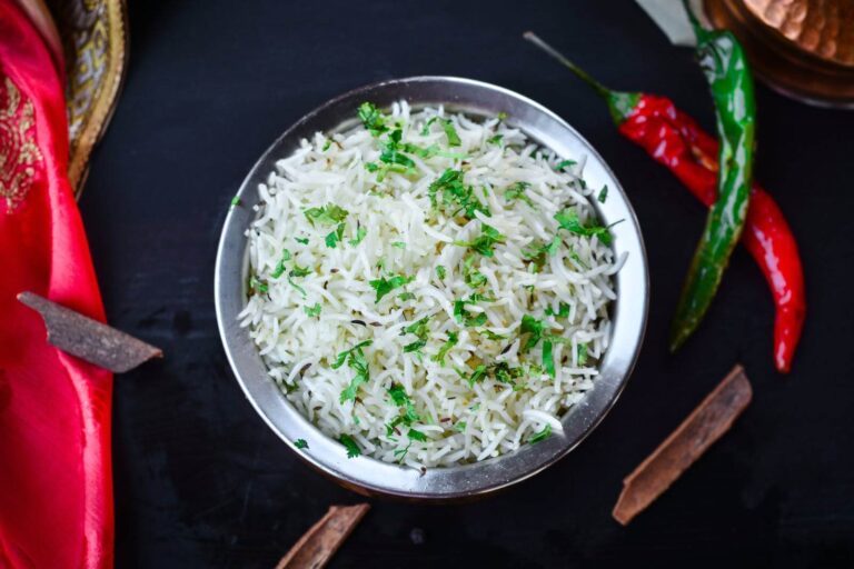 Best Rice Cookers: Top 5 Models, According To Food Experts