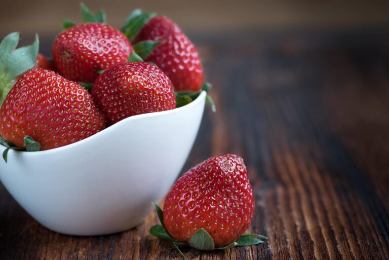 Eating strawberries daily may protect your brain from dementia